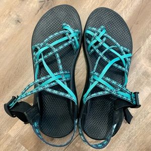CHACO • Sandals